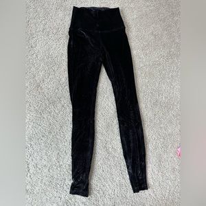 Lululemon Black Velvet 28” leggings
